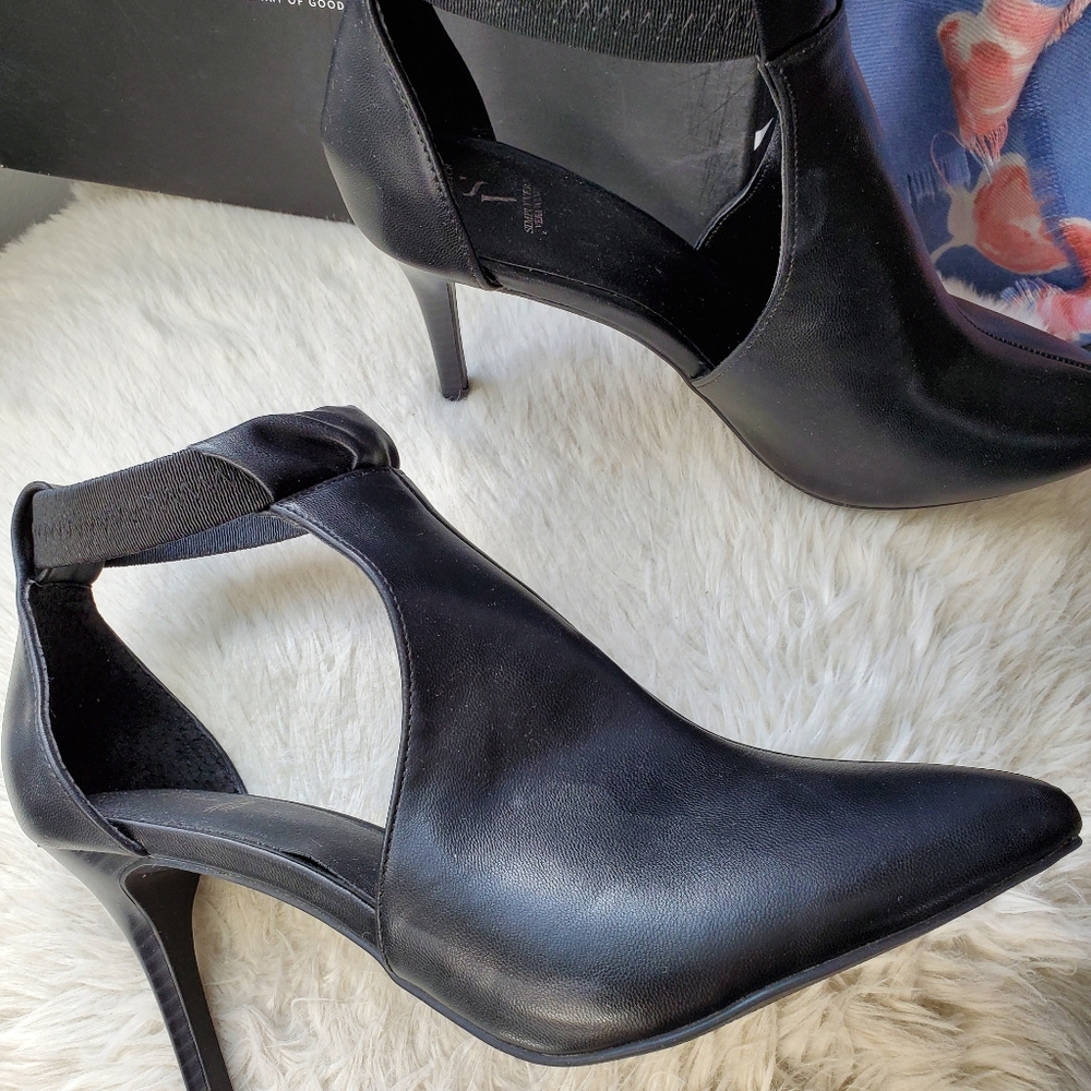 Shoes - Picture 3 of 5